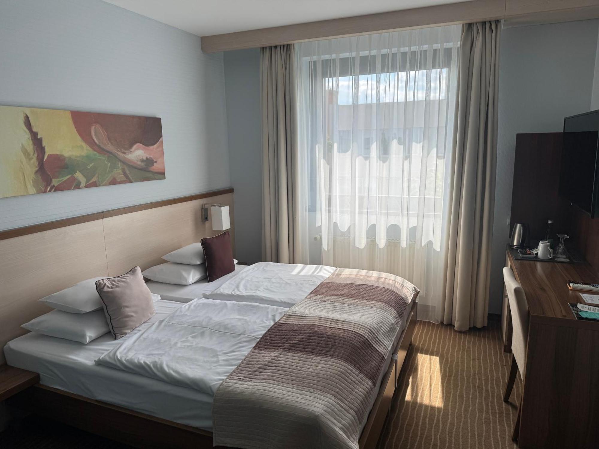 Hotel Famulus Gyor Luaran gambar